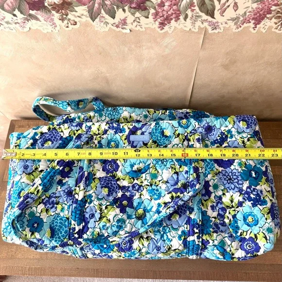 Vera Bradley Large Duffel Bag in Blueberry Blooms - Picture 3 of 7
